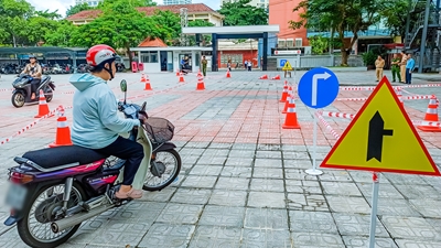 Phường Nha Trang triển khai chiến dịch đào tạo kỹ năng lái xe mô tô, xe gắn máy an toàn